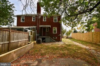 6102 N Kings Hw, Alexandria, VA 22303