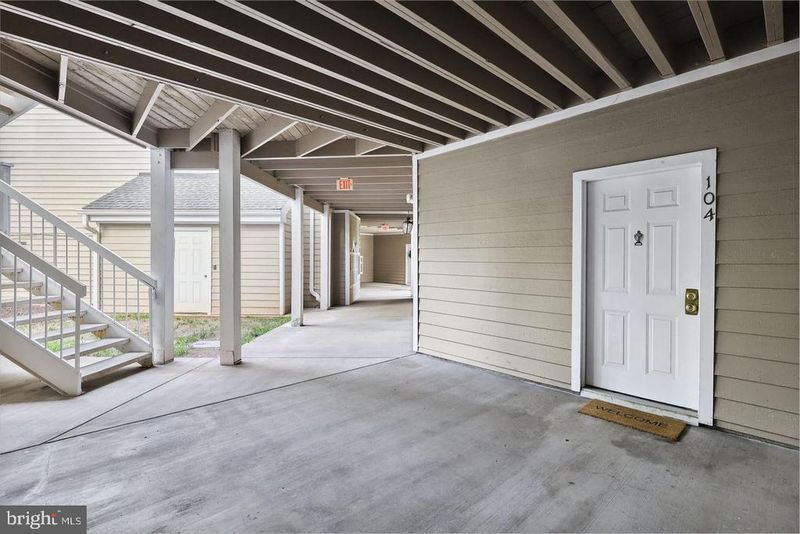 14317 Climbing Rose Way #104, Centreville, VA 20121