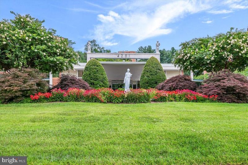 4201 Cathedral Ave NW #502W, Washington, DC 20016