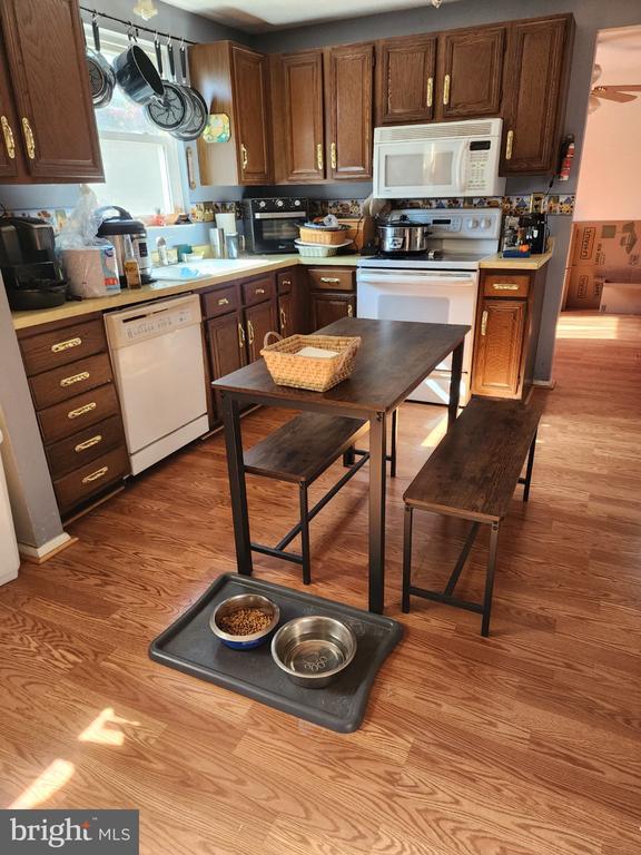 9258 Bayberry Ave, Manassas, VA 20110