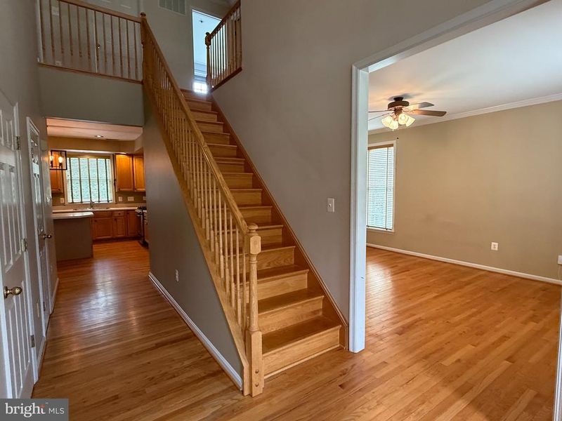2242 W Greenleaf Dr W, Frederick, MD 21702