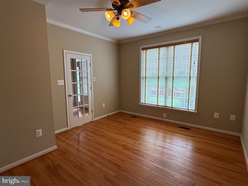 2242 W Greenleaf Dr W, Frederick, MD 21702