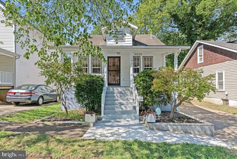 4022 36th St, Mount Rainier, MD 20712