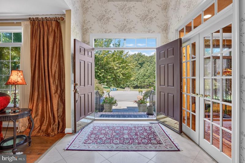 1613 Chathams Ford Pl, Vienna, VA 22182