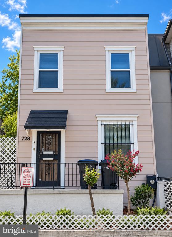 726 Columbia Rd NW, Washington, DC 20001