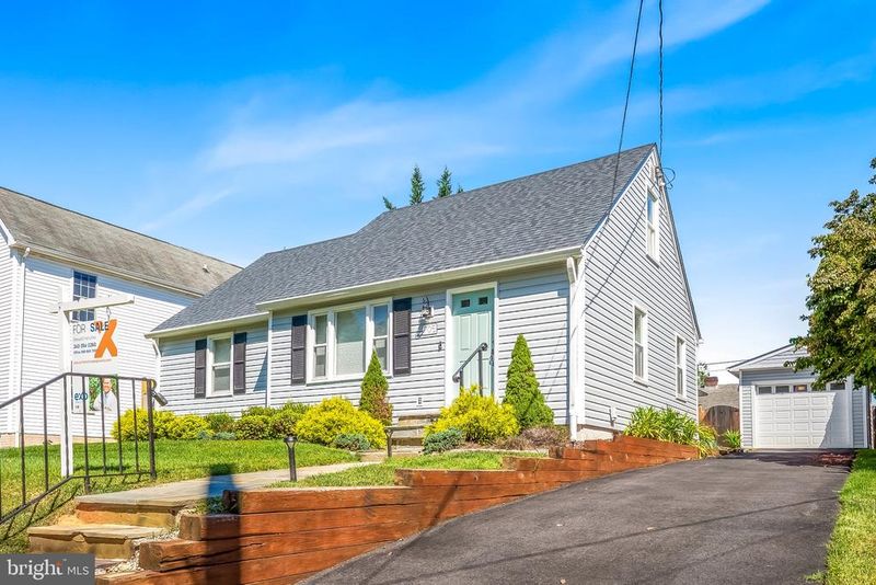 705 Brent Rd, Rockville, MD 20850