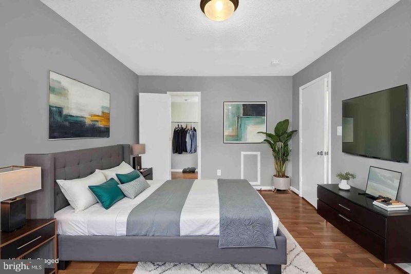 625 Chesapeake St SE #301, Washington, DC 20032