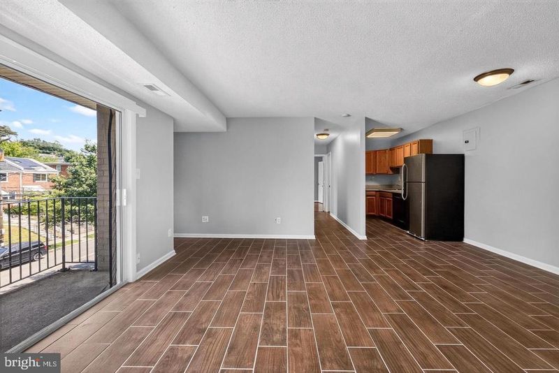 625 Chesapeake St SE #301, Washington, DC 20032