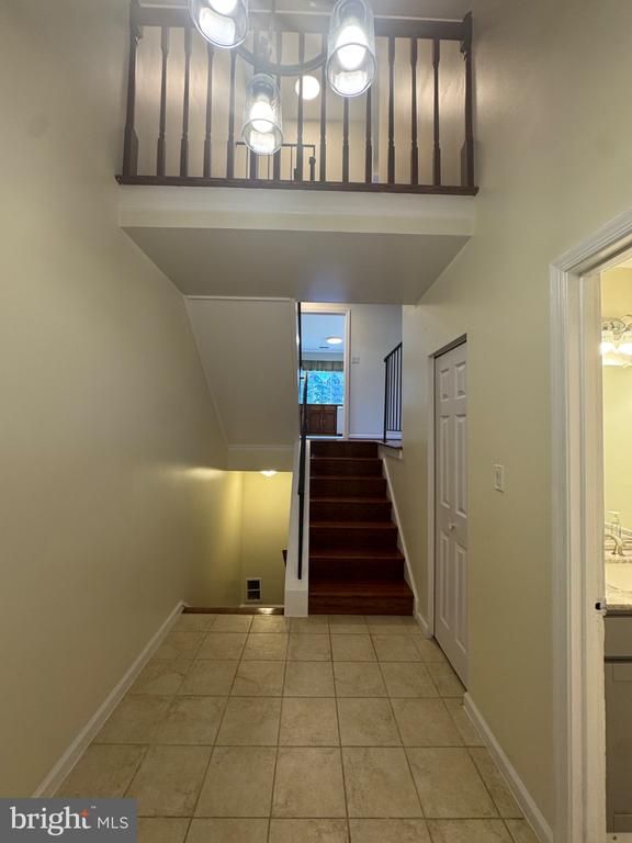 5431 Helm Ct, Fairfax, VA 22032