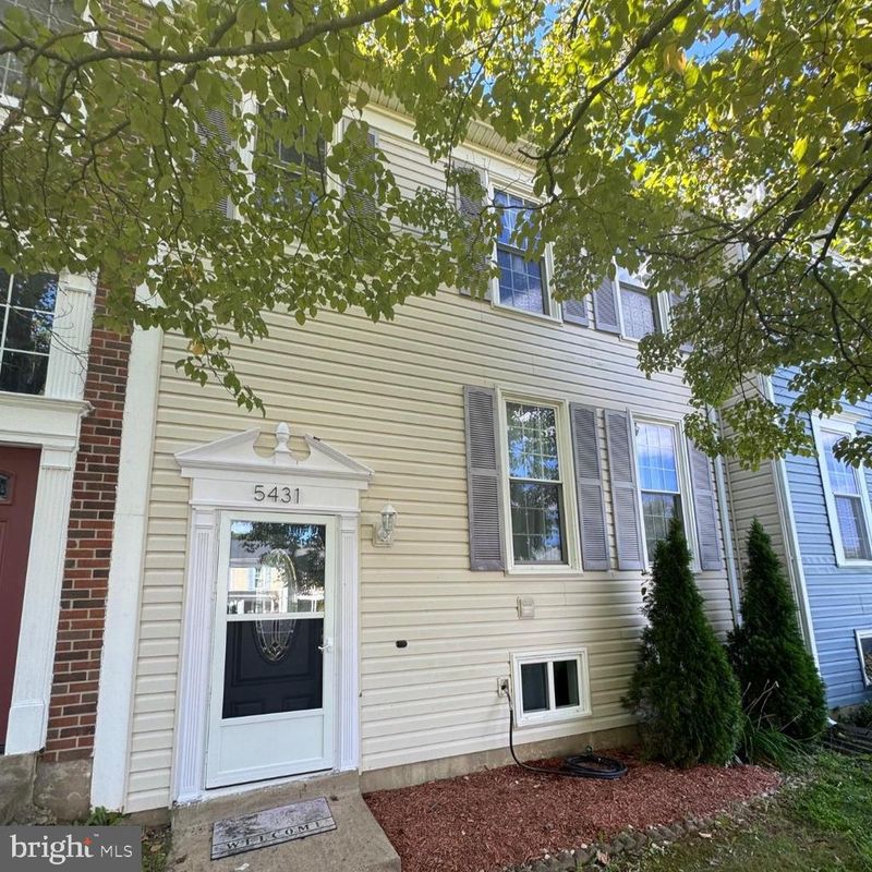 5431 Helm Ct, Fairfax, VA 22032