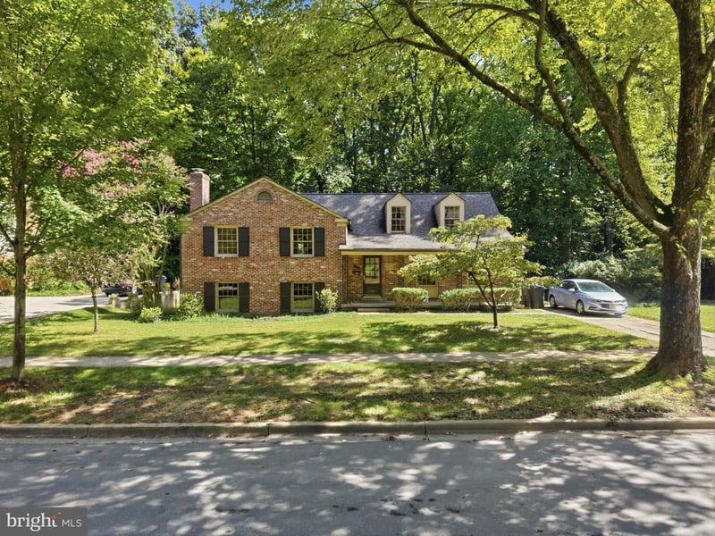 617 Aster Blvd, Rockville, MD 20850
