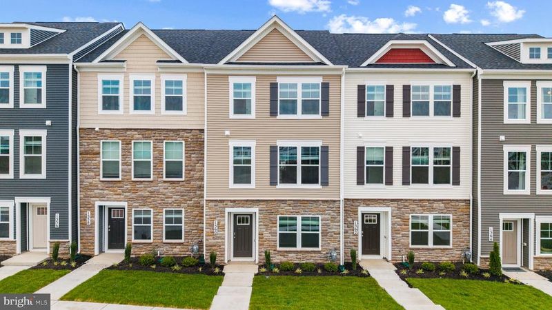 1560 Bentstalk Dr, Frederick, MD 21703