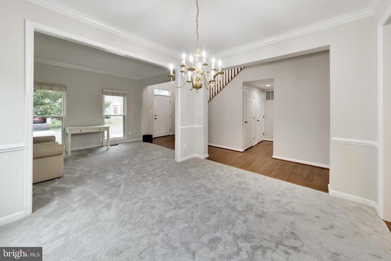 14112 Redstart Ct, Gainesville, VA 20155