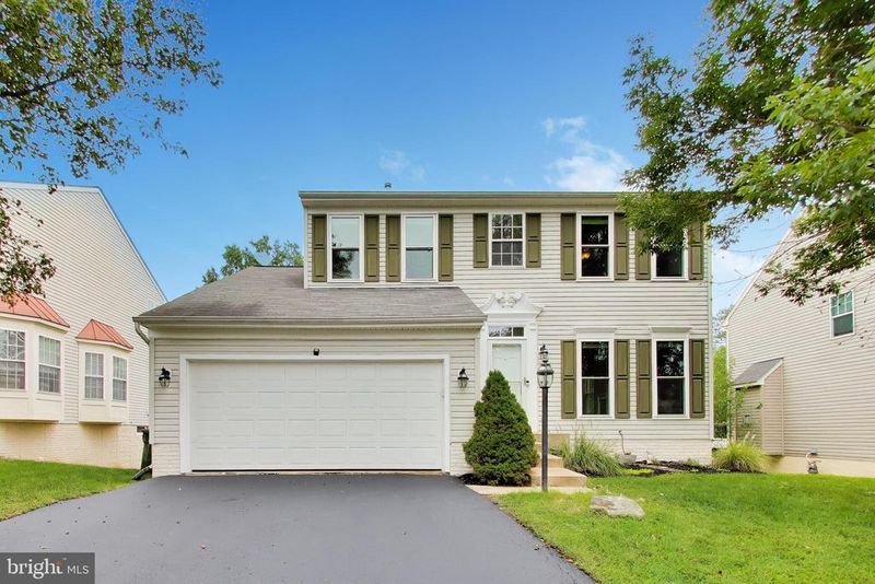 14112 Redstart Ct, Gainesville, VA 20155