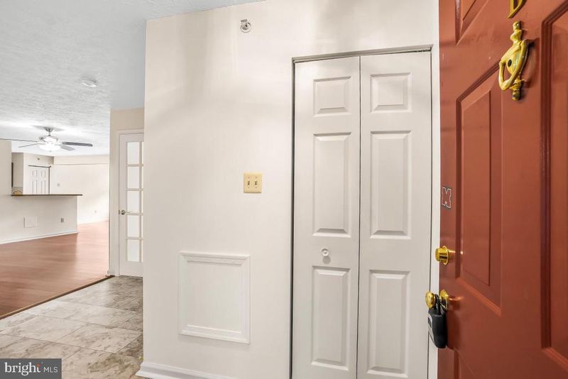 5601 Avonshire Pl #B, Frederick, MD 21703