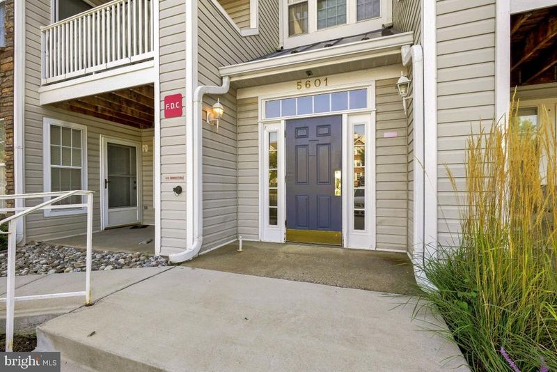 5601 Avonshire Pl #B, Frederick, MD 21703