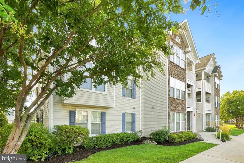 5601 Avonshire Pl #B, Frederick, MD 21703