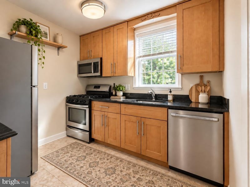 3753 Mark Dr, Alexandria, VA 22305