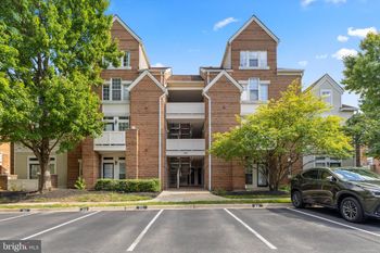 6825 Brindle Heath Way #B, Alexandria, VA 22315