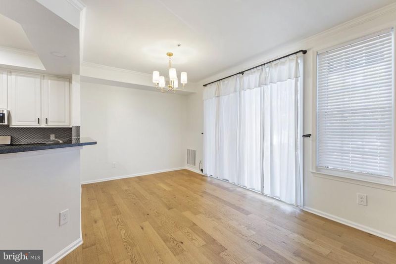 6825 Brindle Heath Way #B, Alexandria, VA 22315