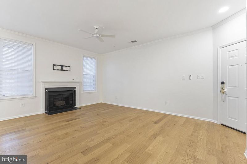 6825 Brindle Heath Way #B, Alexandria, VA 22315