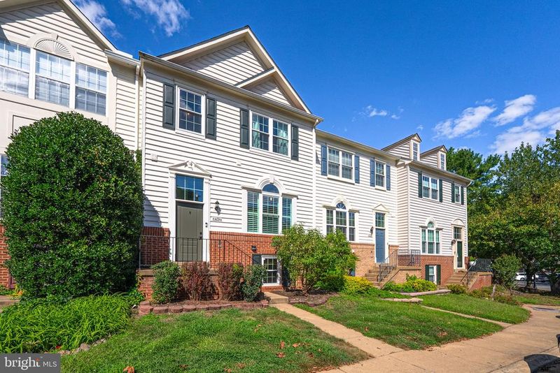 44894 Point Bay Ter, Ashburn, VA 20147