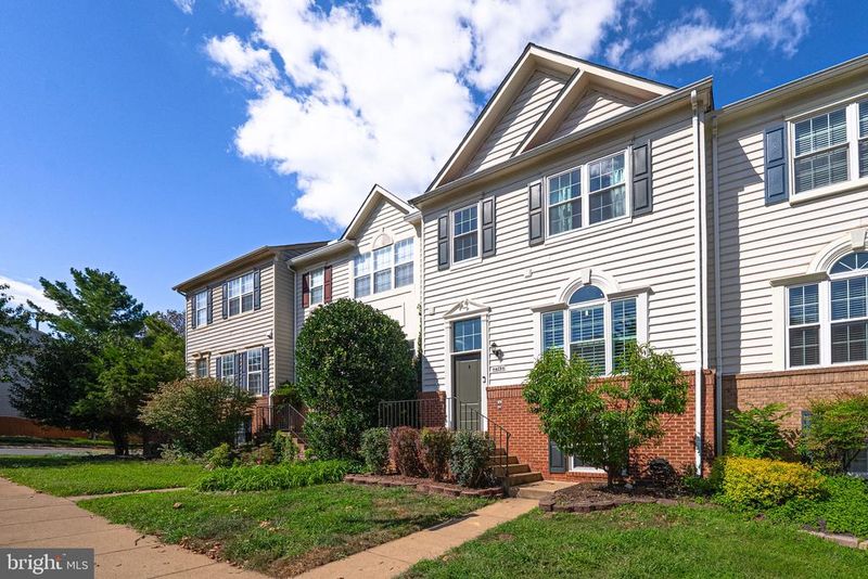 44894 Point Bay Ter, Ashburn, VA 20147