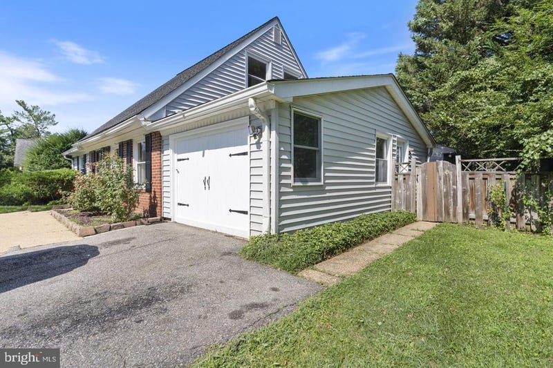 2914 Stonybrook Dr, Bowie, MD 20715