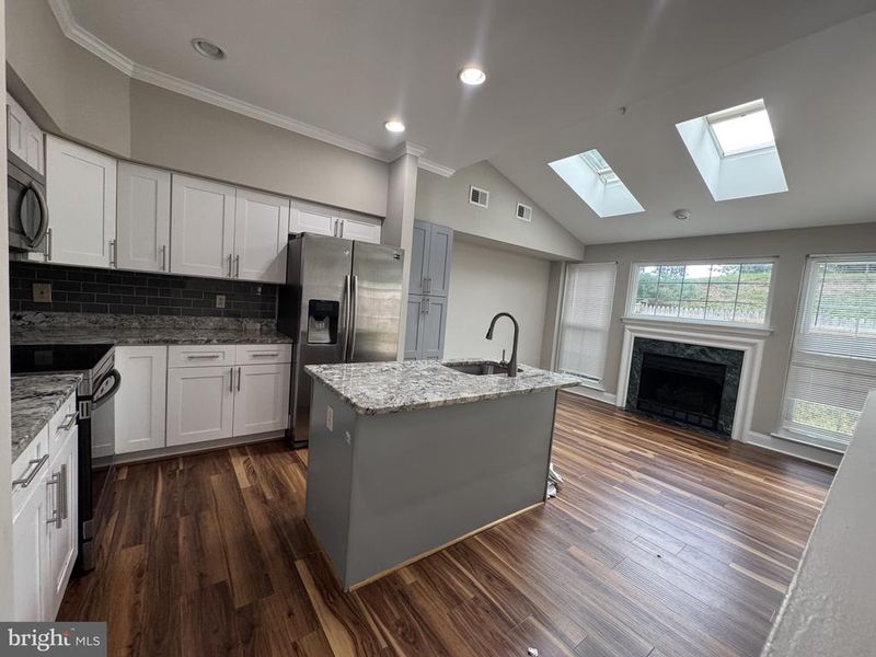 44194 Shady Glen Ter, Ashburn, VA 20147