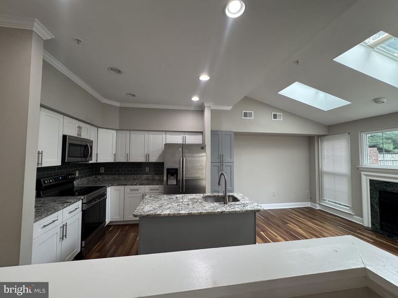 44194 Shady Glen Ter, Ashburn, VA 20147