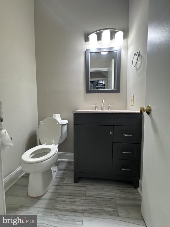 44194 Shady Glen Ter, Ashburn, VA 20147