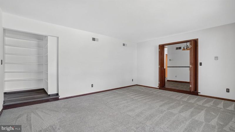 1753 Baldwin Dr, Millersville, MD 21108