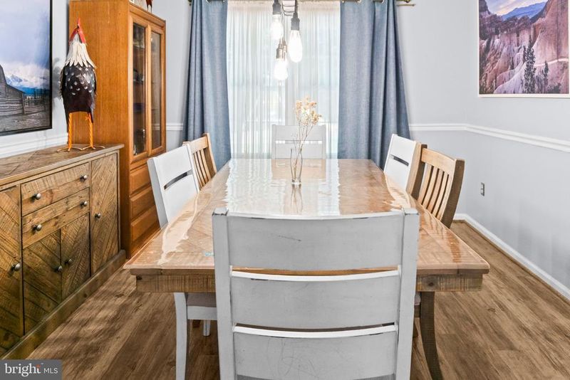 7537 Cinnabar Ter, Gaithersburg, MD 20879