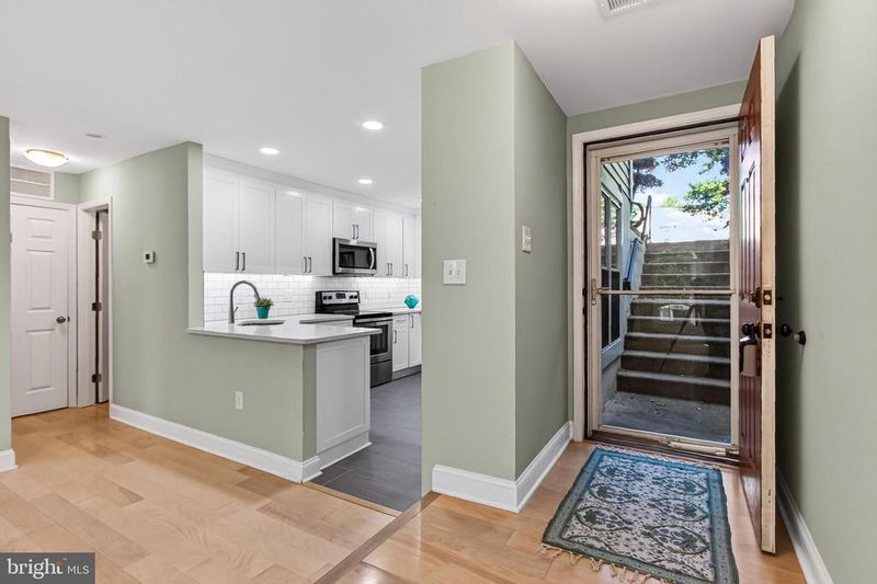 2978 Yarling Ct #2978, Falls Church, VA 22042