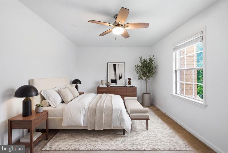 6604 10th St #C1, Alexandria, VA 22307