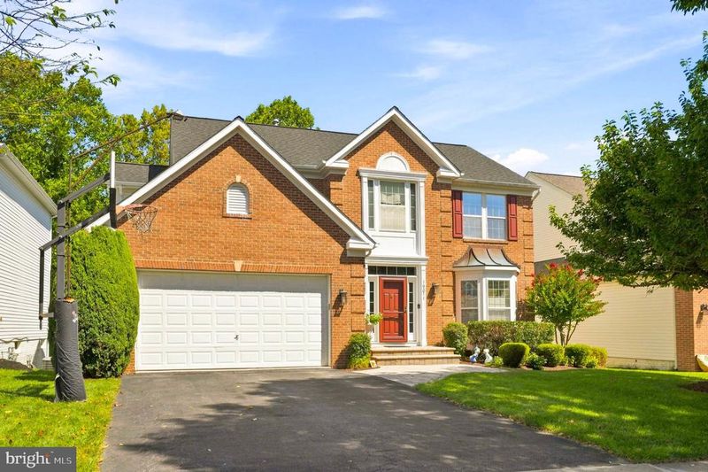 19011 Starkey Ter, Brookeville, MD 20833