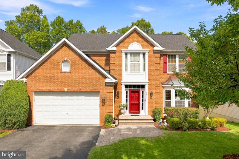 19011 Starkey Ter, Brookeville, MD 20833