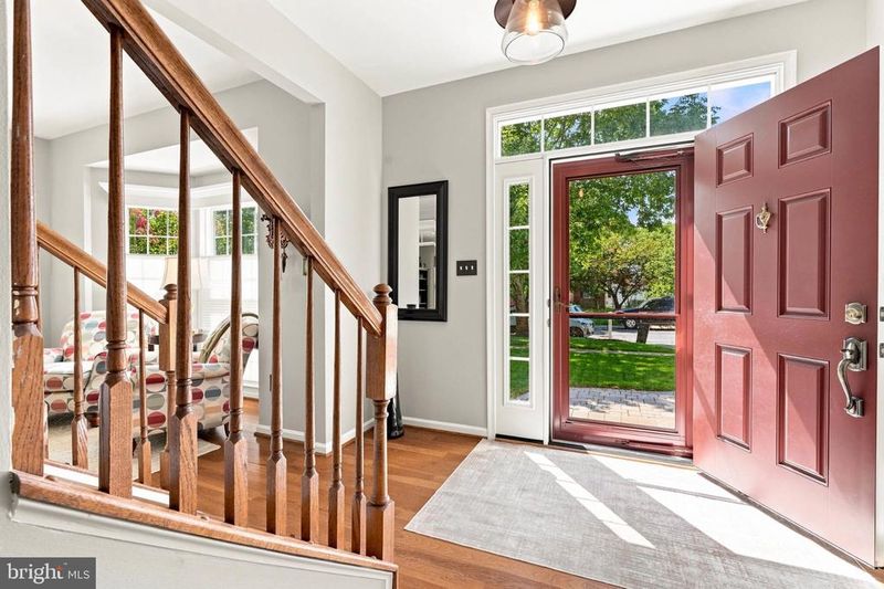 19011 Starkey Ter, Brookeville, MD 20833