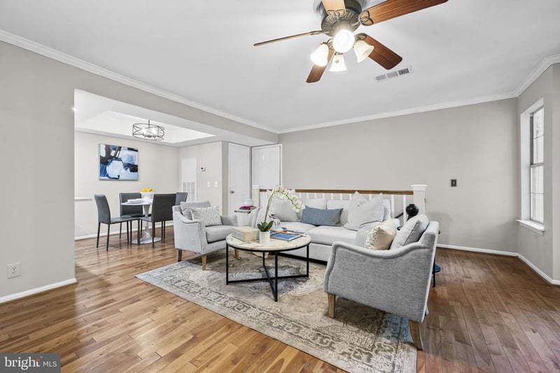 5822 Inman Park Cir #110, Rockville, MD 20852