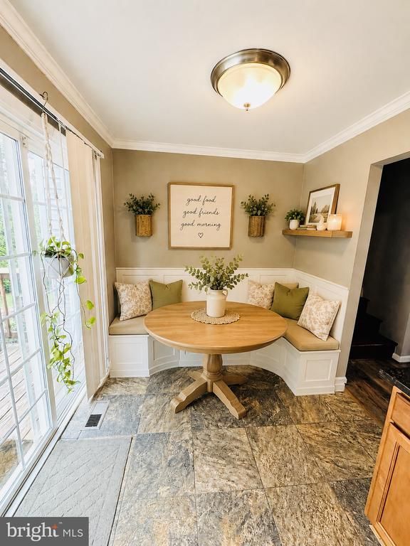 520 Cropp Rd, Fredericksburg, VA 22406