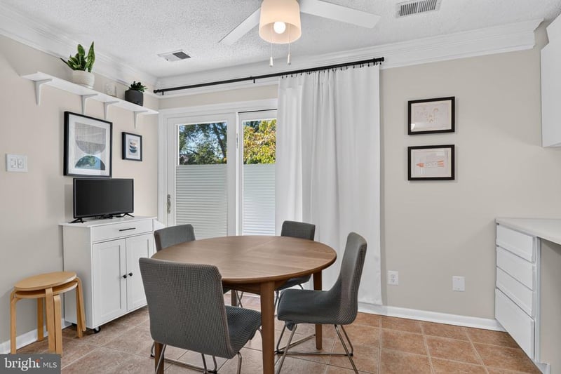 7281 Larrup Ct, Alexandria, VA 22315
