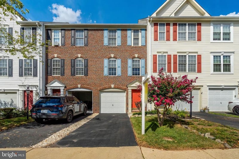13728 Denham Way, Bristow, VA 20136