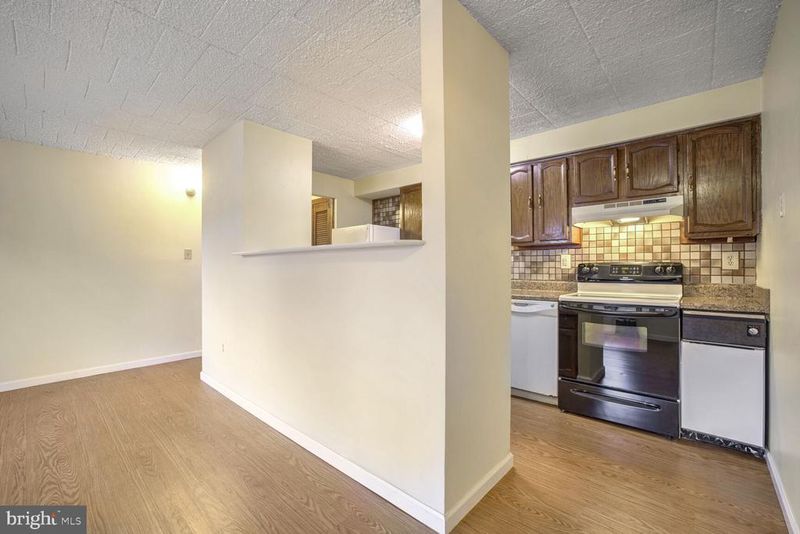995 Heather Ridge Dr #4D, Frederick, MD 21702