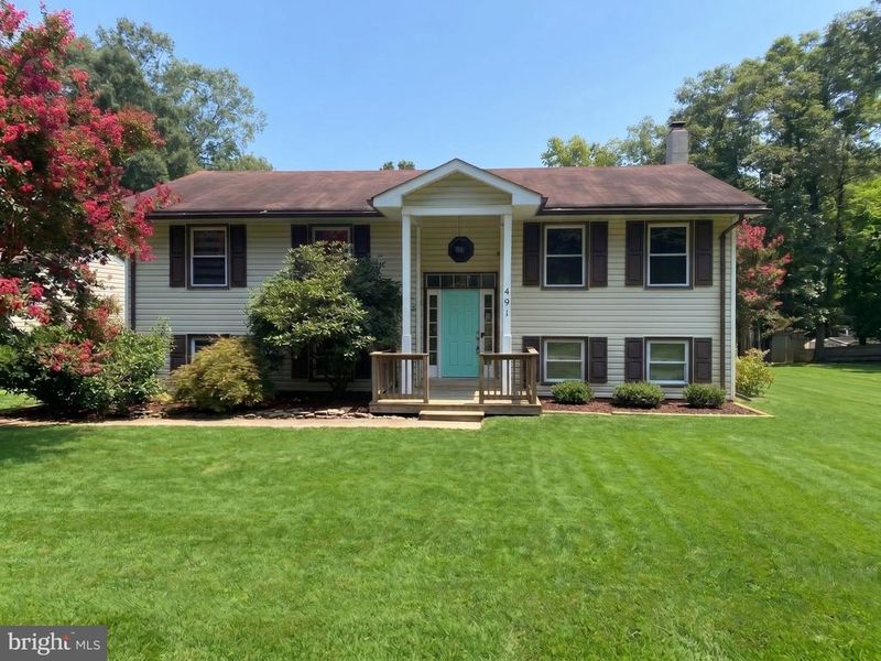 491 Cropp Rd, Fredericksburg, VA 22406