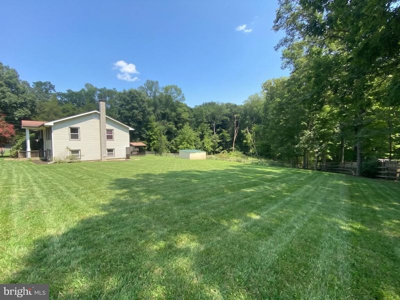 491 Cropp Rd, Fredericksburg, VA 22406