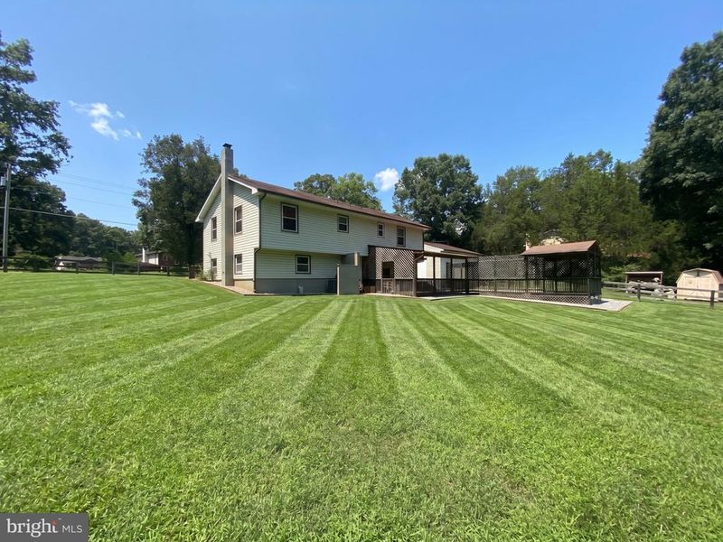 491 Cropp Rd, Fredericksburg, VA 22406