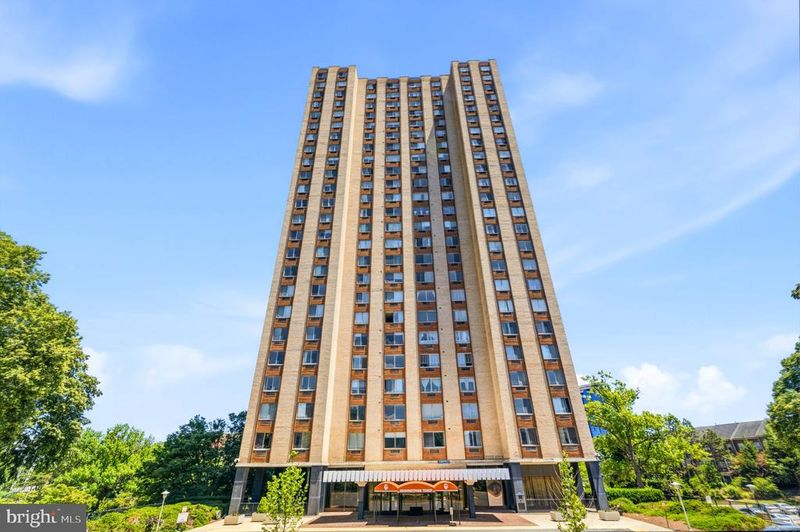 9701 Fields Rd #1008, Gaithersburg, MD 20878