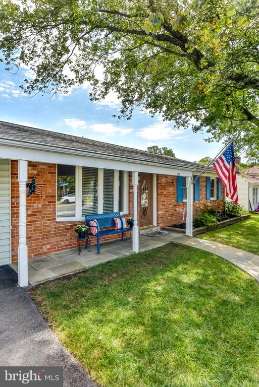 4125 Lees Corner Rd, Chantilly, VA 20151