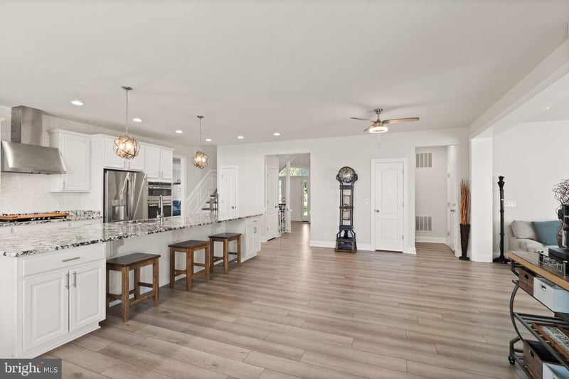 9010 Stone Crest Dr, Warrenton, VA 20186