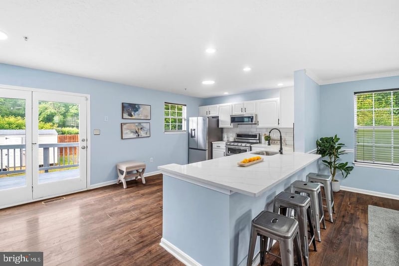 450 Renfro Ct, Glen Burnie, MD 21060